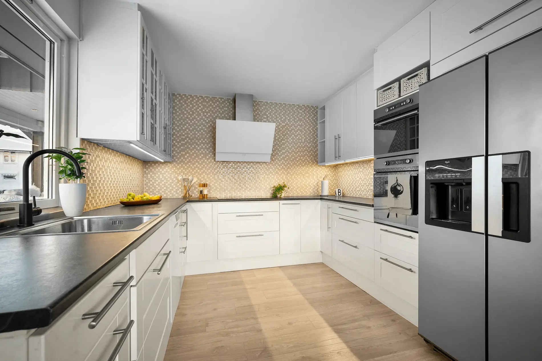 Is Your Washing Machine Leaking? Local Repair vs Replacement in California