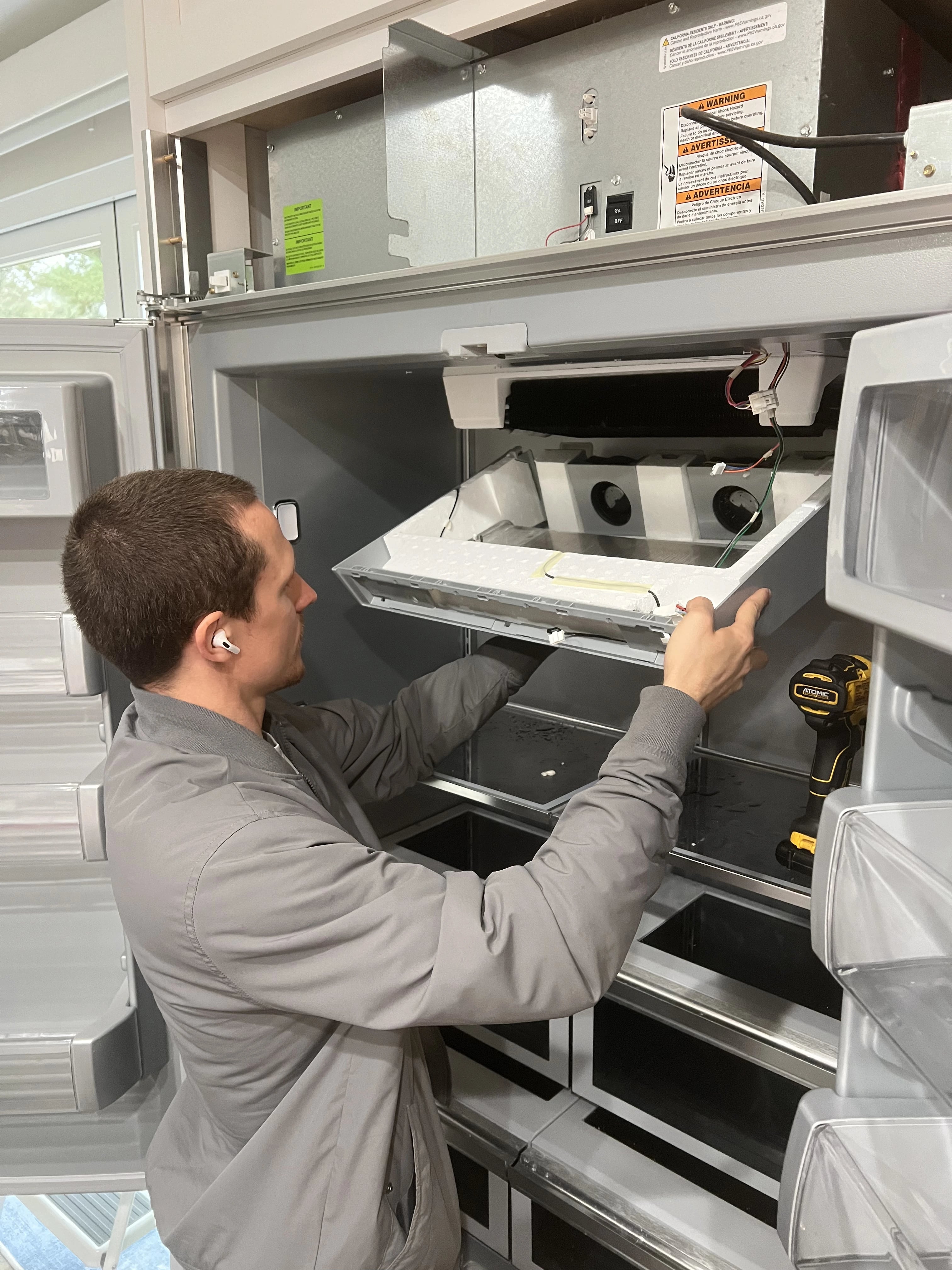 Refrigerator repair background