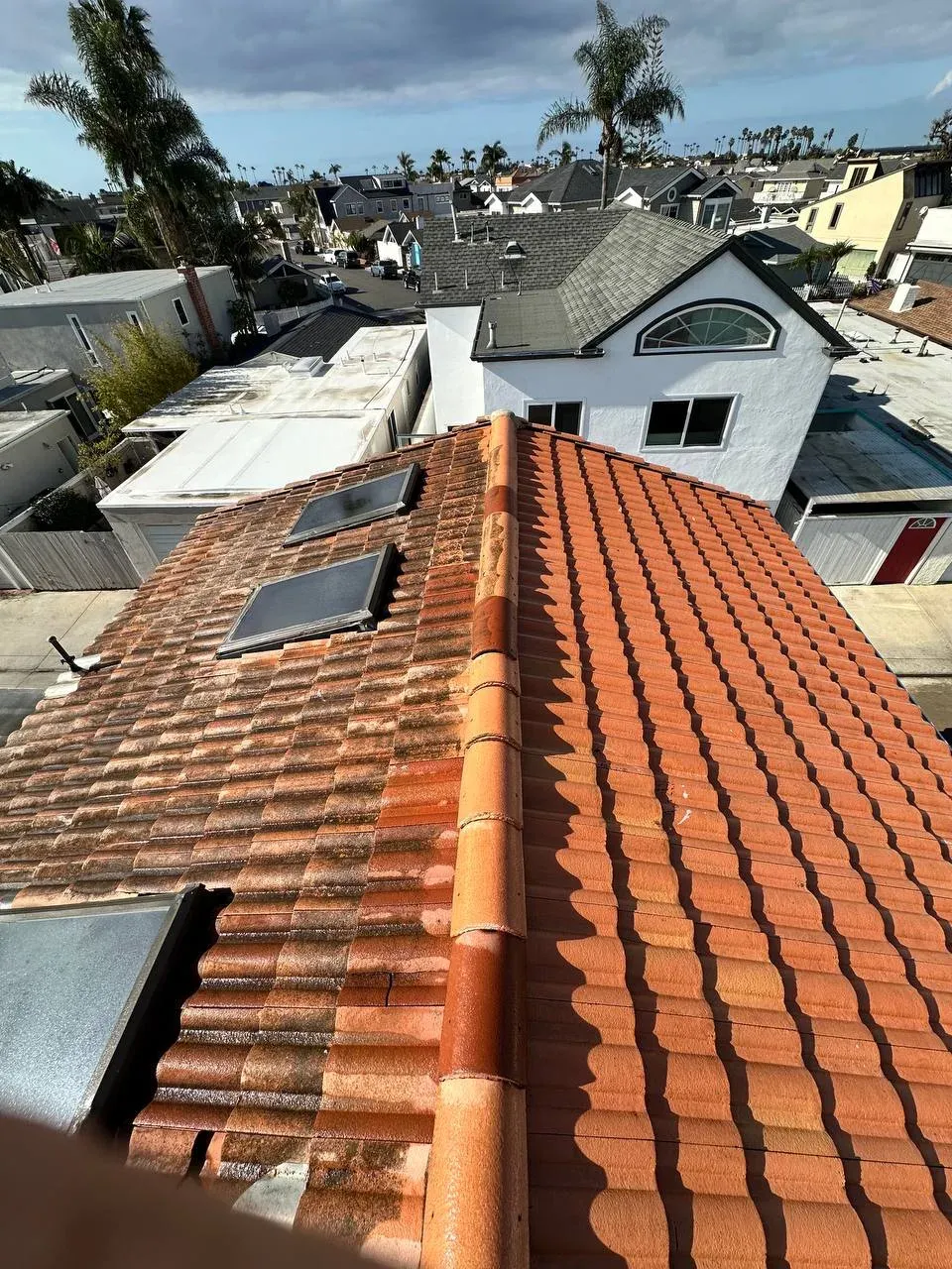 Expert Roof Pressure Washing background